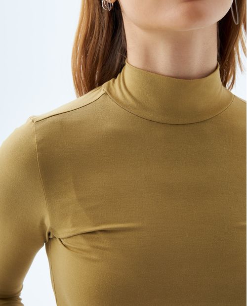 Camiseta manga larga cuello tortuga para mujer