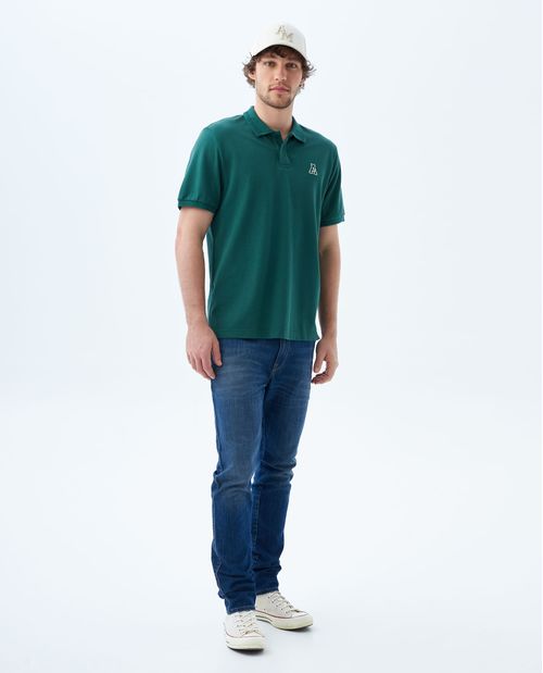 Polo con aplique en punto corazón para hombre