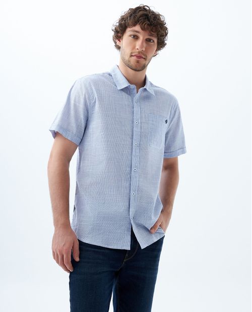 Camisa con diseño a rayas para hombre