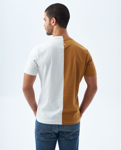 Camiseta con estampado en frente para hombre