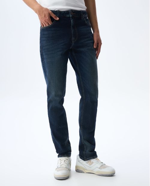 Jean slim tono oscuro para hombre