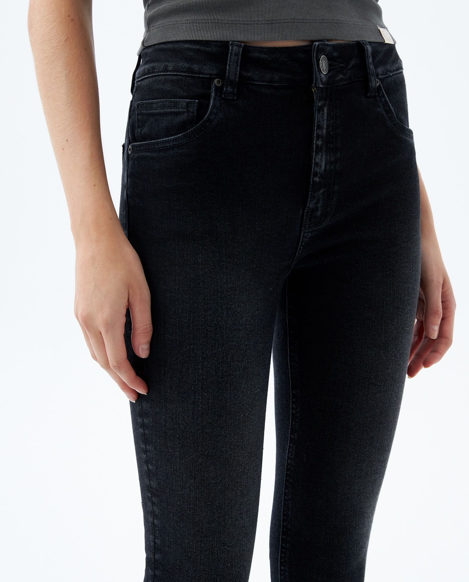 image-b8ebe3cf6c8a4c569acdbcbb7d5a873f