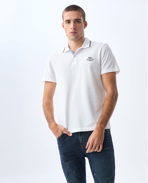 Polo con bordado en punto corazón para hombre