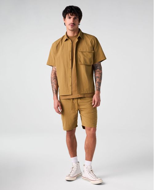 Camisa manga corta amplia para hombre