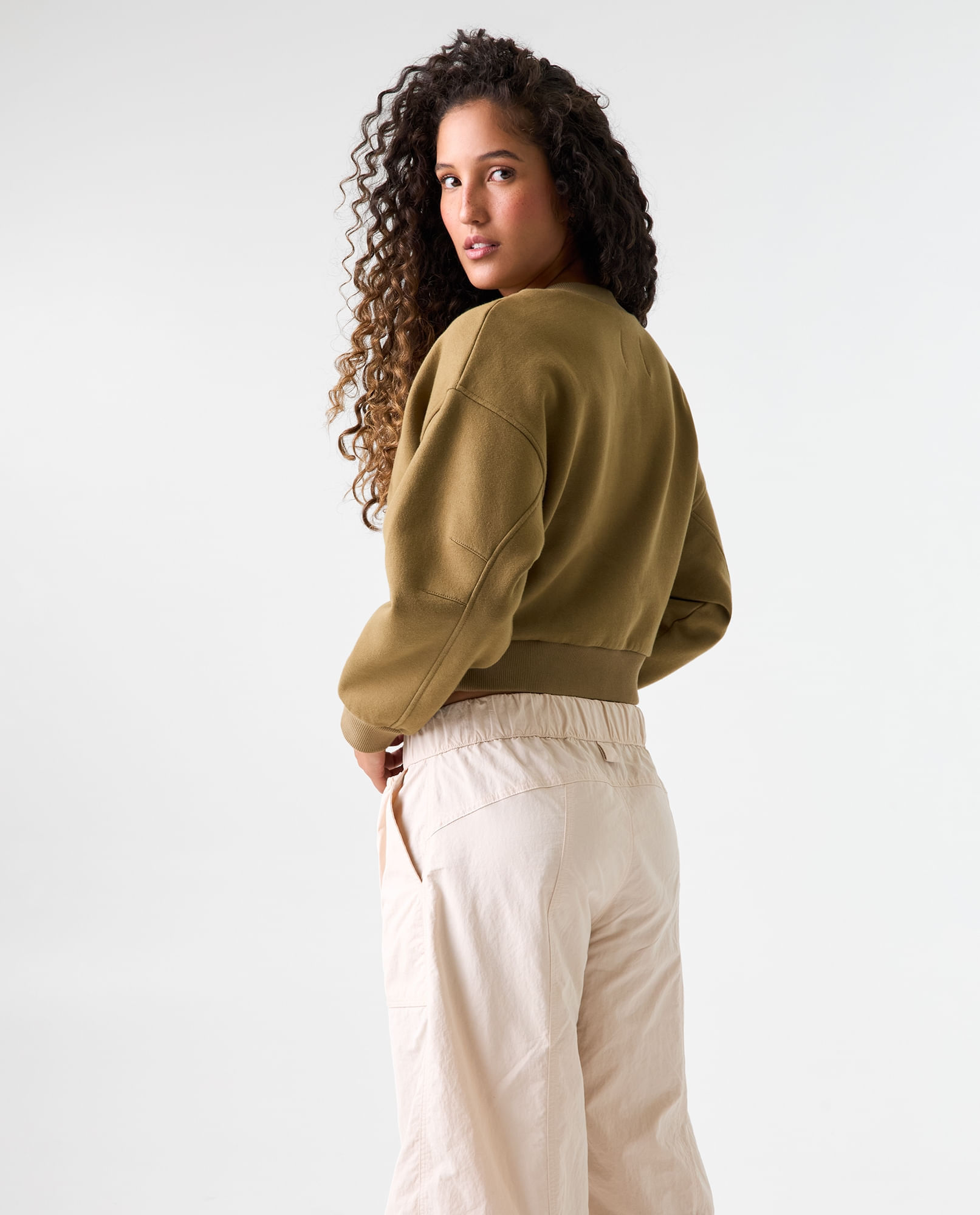 image-e8b7f09ae4e94e1eaa1ea8a5ed696130