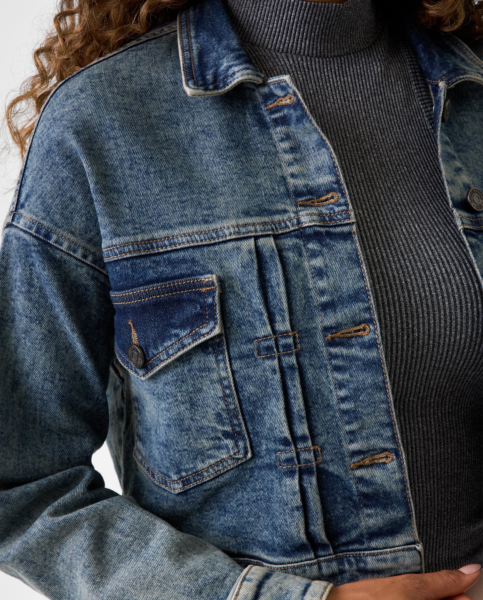 image-71561eaa87c9459ba757e9919bf5fe0b