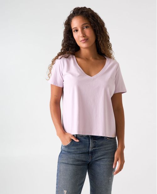 Camiseta con cuello en V para mujer