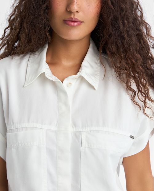 Camisa Slim manga corta para mujer