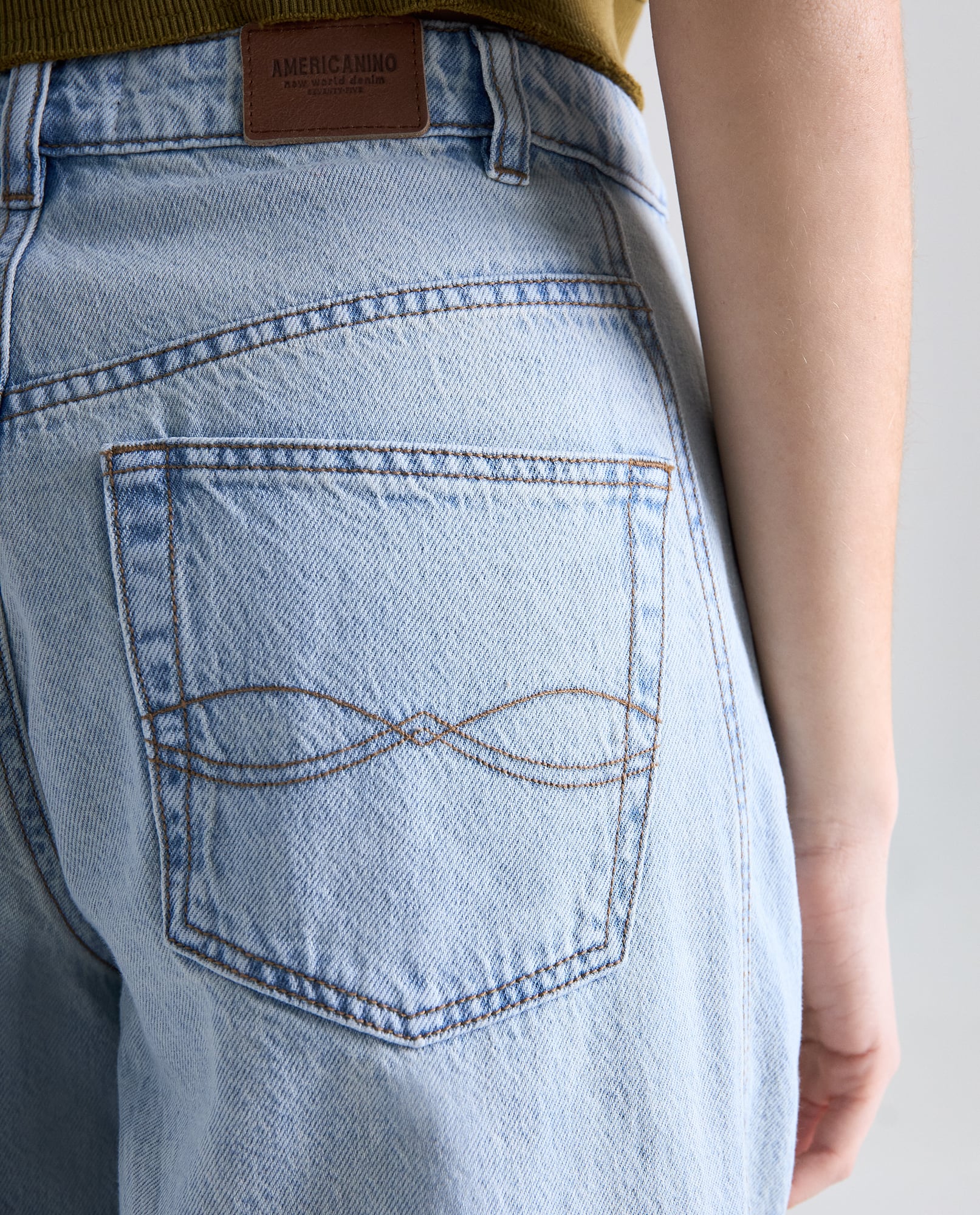 image-16d6ff234e694fdbb4fdd30ed7560c65