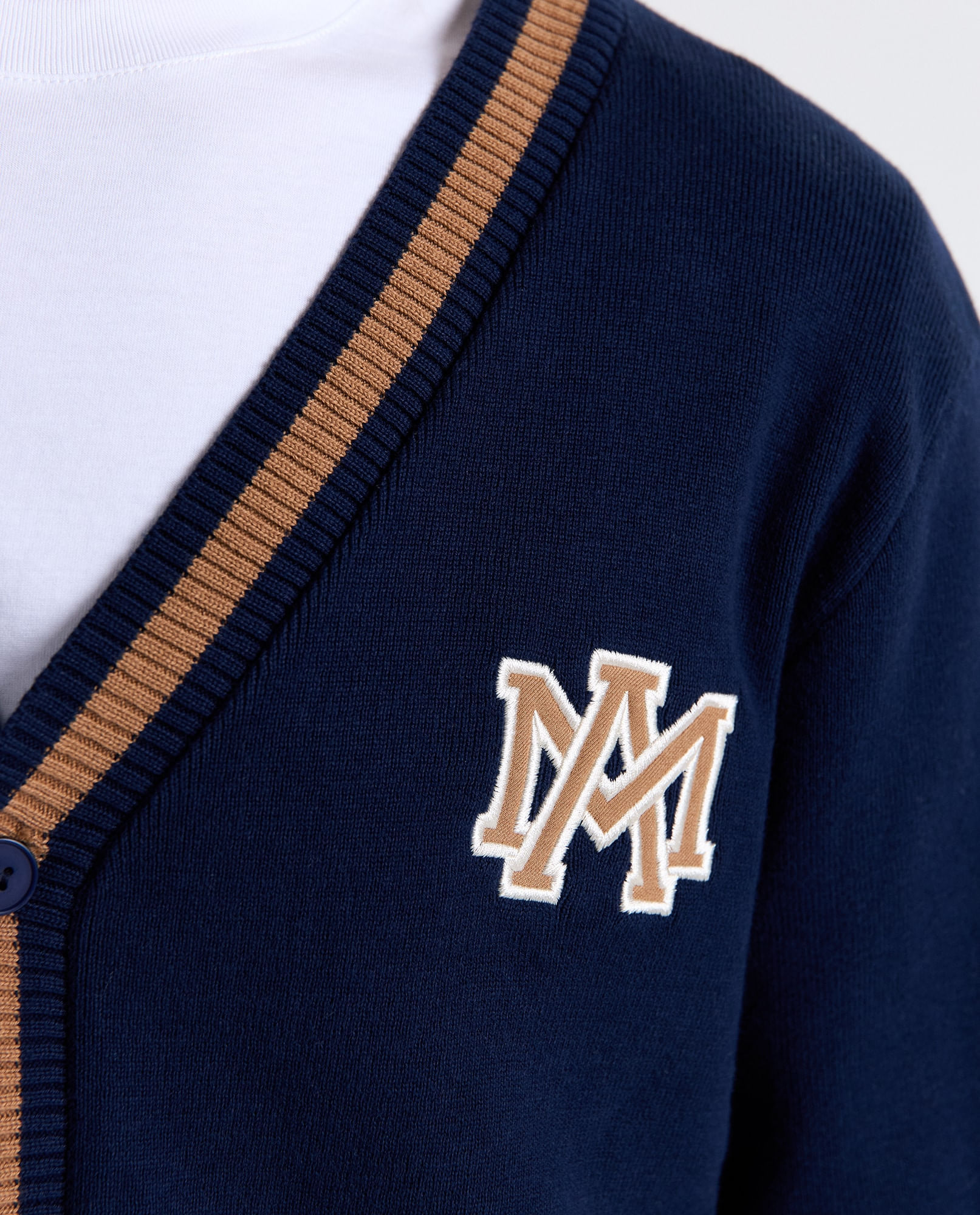 image-0a0a8fcbeb264a9eafaf440a9bb46ad9