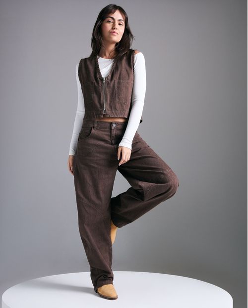 Pantalón amplio en algodón diseño clásico